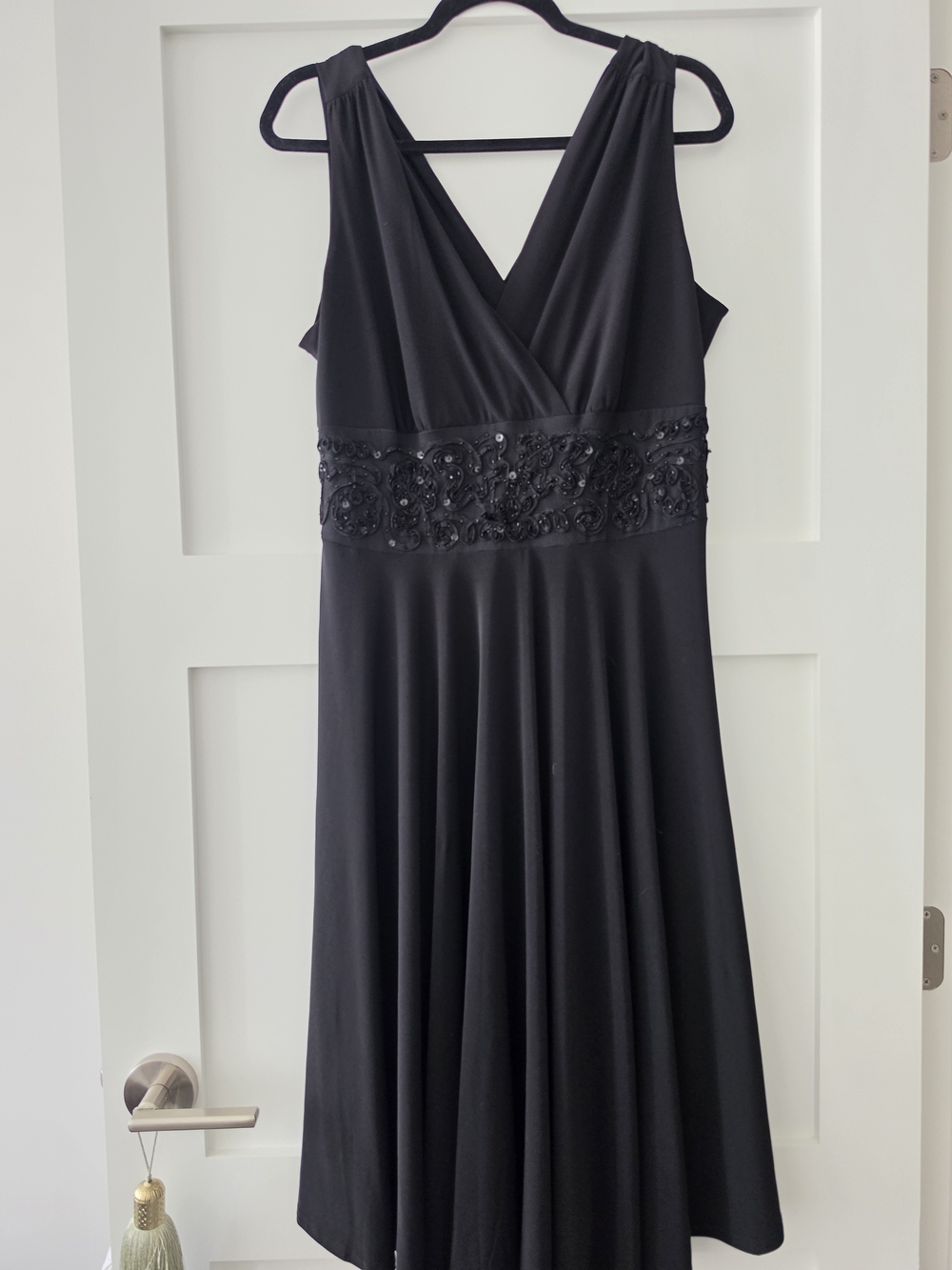 cleo Black Embellished Waist V-Neck Midi Dress